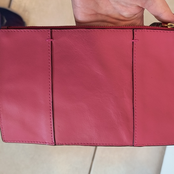 Halston Heritage Tote - Picture 4 of 12